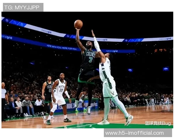 底蕴深厚绿军三分火力全开本季场均16记三分领跑联盟进攻效率高居第二 底蕴深厚绿军三分火力全开本季场均16记三分领跑联盟进攻效率高居第二